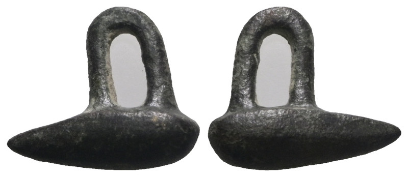 Weight 2,48 gr - Diameter 15 mm. Ancient Bronze Pendant.