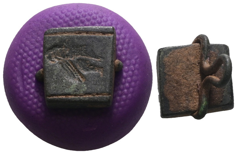 Weight 5,27 gr - Diameter 13 mm. Ancient Bronze Seal.