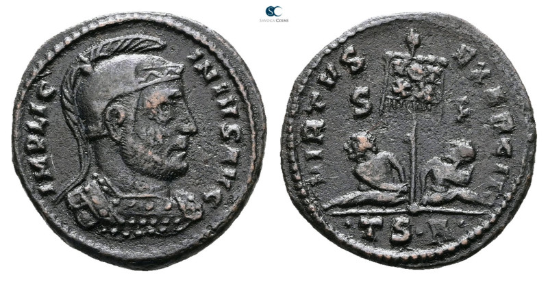 Licinius I AD 308-324. Thessaloniki
Follis Æ

19 mm, 3,21 g



Very Fine