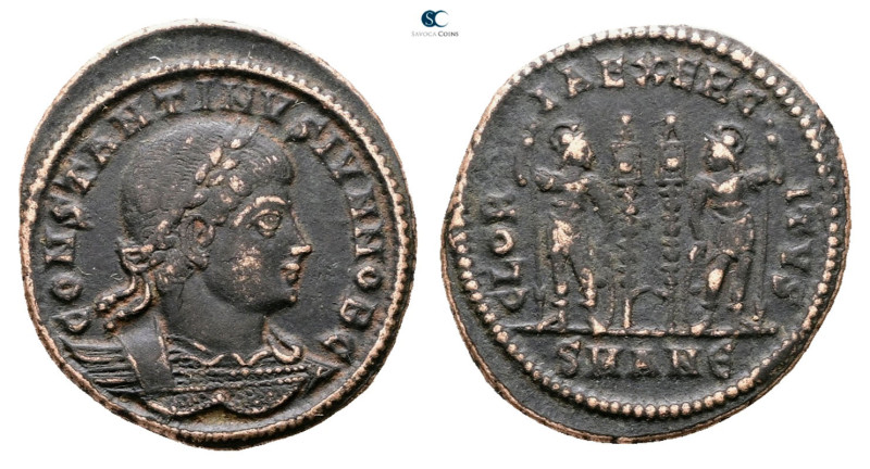 Constantine II, as Caesar AD 317-337. Antioch
Follis Æ

19 mm, 2,59 g



...