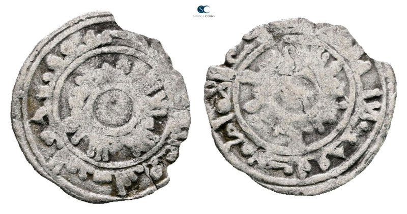 Fatimids. AH 296-567. 
AR 1/4 Dirham 

15 mm, 0,48 g



Good Fine