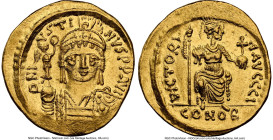 Justin II (AD 565-578). AV solidus (19mm, 4.44 gm, 6h). NGC MS 5/5 - 4/5. Constantinople, 10th officina, AD 565-578. D N I-VSTI-NVS PP AVI, pearl-diad...