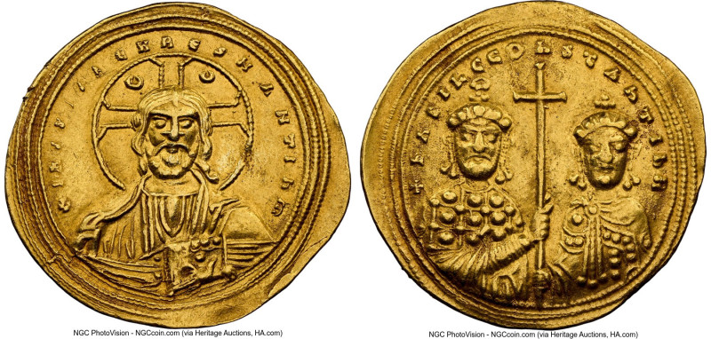 Basil II Bulgaroctonos with Constantine VIII (AD 976-1025). AV histamenon nomism...