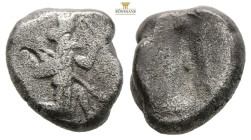 Persia, Achaemenid Empire. Xerxes I - Darius II. AR, Siglos.5 g 15.5 mm. Circa 485-420 BC.
Obv: Persian King / hero kneeling-running right, holding sp...