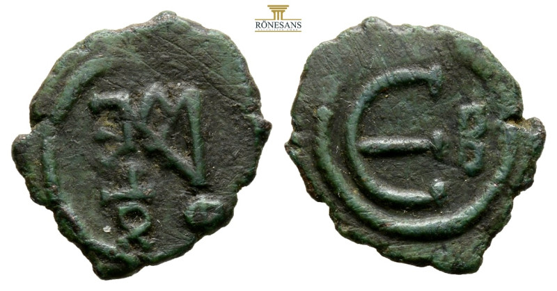 Justin II (565-578 AD). Constantinople, AE Pentanummium (16,4 mm 1,3 g)
Obv: Mo...