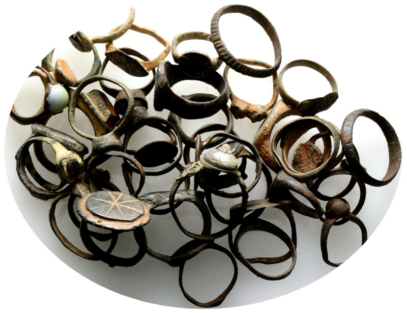 Ancient bronze ring 30 pieces,