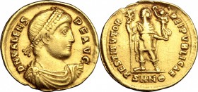 Valens (364-378). AV Solidus, Nicomedia mint, 364 AD. D/ DN VALENS PF AVG. Pearl-diademed, draped and cuirassed bust right. R/ RESTITVTOR REIPVBLICAE....