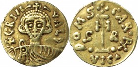 Benevento. The Lombards at Beneventum. Grimoald III as Dux with Charlesmagne (788-92). AV Tremissis. D/ Diademed and draped bust facing, holding globu...