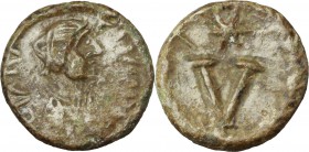 Justinian I (527-565). AE Pentanummium. Ravenna mint, 563-564 AD. D/ DN IVSTIN PP [...]. Diademed, draped and cuirassed bust right. R/ Large V; above,...