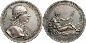 Pio VI (1775-1779). Medaglia annuale, A. XVIII. D/ Busto a destra con berrettino, mozzetta e stola. R/ L'Aniene seduto tiene timone e appoggia la mano...