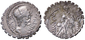ROMANE REPUBBLICANE - AQUILIA - Mn. Aquillius Mn. f. Mn. n. (71 a.C.) - Denario serrato B. 2; Cr. 401/1 (AG g. 3,79) Lieve imperfezione di conio
 Lie...