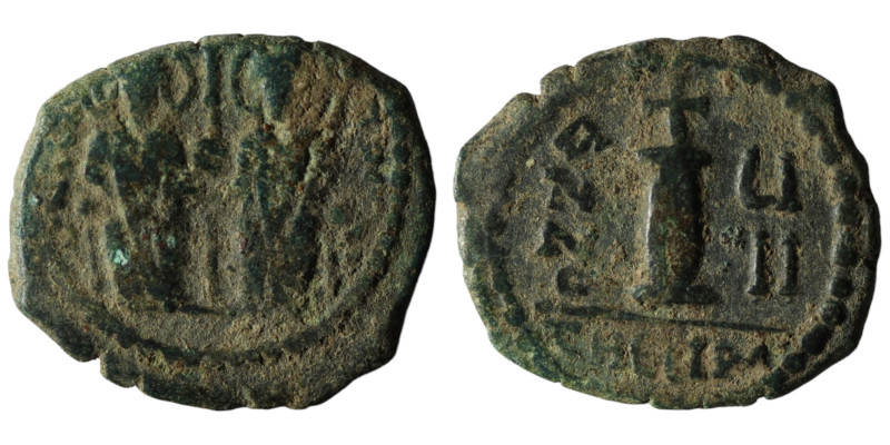 Justin II. and Sophia. (565-578 AD). Æ 10 nummi. Theoupolis. Obv: Justin II. and...