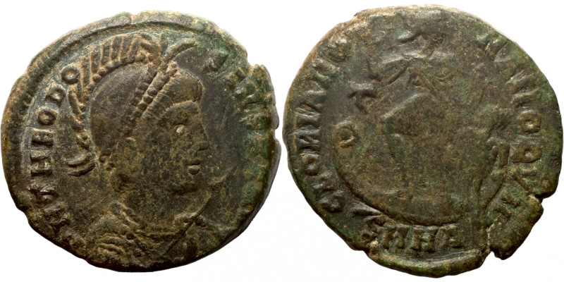 Theodosius I, 379-395. Follis 
20mm 5,43g