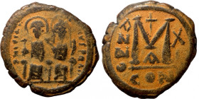 Byzantine coin
28mm 13,94g
Artificial sand patina