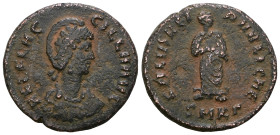 Aelia Flacilla AE14, Constantinopolis Aelia Flaccilla (379-386/8). . Artificial sandpatina.Weight 6,25 gr - Diameter 21 mm