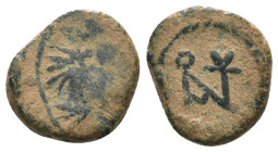 Anastasius I. (491-498 AD). Æ Nummus. Constantinople. Obv: diademed bust of Anastasius I. right. Rev: monogram. Weight 1,27 gr - Diameter 9 mm