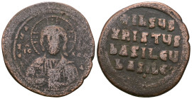 Basil II and Constantine VIII. Follis. 976-1065 AD. Constantinople. Weight 12,06 gr - Diameter 28 mm