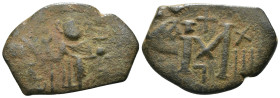 Constans II. (641-668 AD). Follis. Constantinople. Obv: Constans II. standing facing. Rev: M. Weight 6,53 gr - Diameter 25 mm