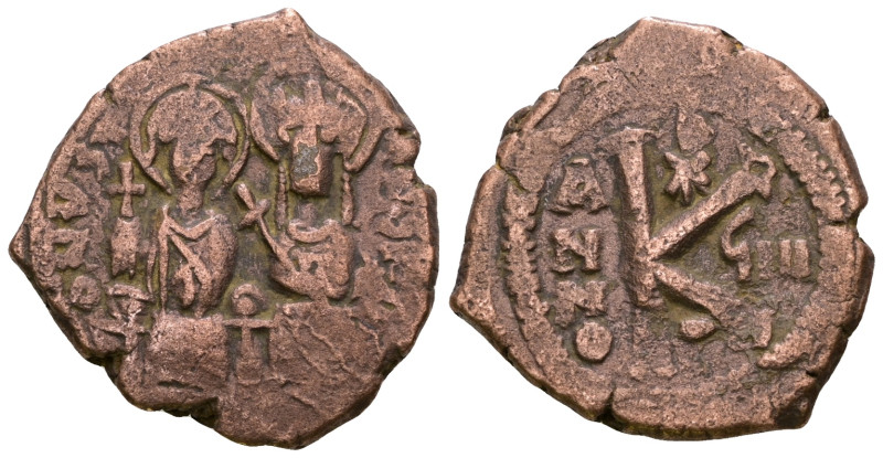 Justin II, with Sophia. 565-578. AE Half Follis. Weight 7,63 gr - Diameter 23 mm