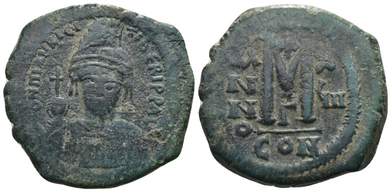 Maurice Tiberius. (582-602 AD). Follis. Constantinople. Obv: bust of Maurice Tib...