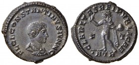 Costantino II (337-340) Follis (Treviri) Busto a d. - R/ CLARITAS REIPVBLICAE, il Sole stante a s. – RIC 179 (indicato R4) AE (g 3,82) RR 
SPL+