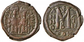 Giustino II (565-578) Follis (Costantinopoli) Gli imperatori seduti di fronte – R/ Lettera M – Sear 360 AE (g 15,70)
BB