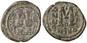 Giustino II (565-578) Follis (Nicomedia) Gli imperatori seduti di fronte - R/ Valore – Sear 369 AE (g 12,71)
BB