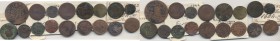 Lotto di 16 monete e un gettone come da foto, quasi tutte di Milano, con cartellini di vecchia raccolta
D-MB