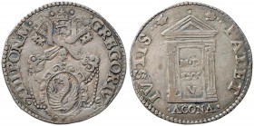 Gregorio XIII (1572-1585) Ancona – Testone 1575 Giubileo – Munt. 193 AG (g 9,44)
BB+