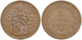 Pio IX (1846-1878) 5 Baiocchi 1852 A. VI – Nomisma 538 CU (g 38,89) Zone di rame rosso, consueti difetti di conio
SPL