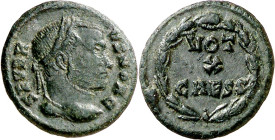 (305-306 d.C.). Severo II. Treveri. Denario de cobre. (Spink 14650) (Co. 78) (RIC. 685a). Anv.: SEVERVS NOB. C. Su cabeza laureada. Rev.: VOT./X/CAESS...