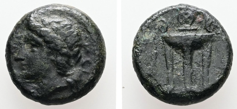 Sicily, Syracuse. After ca. 212 BC. AE. 2.79 g. - 13.60 mm.
Obv.: Laureate head ...