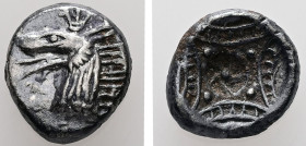 Caria, Kindya. AR Tetrobol. 1.81 g. - 12.17 mm. Circa 510-480 BC.
Obv.: Head of ketos left.
Rev.: Incuse geometric pattern.
Ref.: SNG Kayhan I 810.
VF...