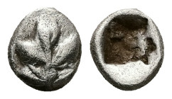 Caria, Rhodes. Kamiros. AR, Hemiobol. 0.56 g. - 7.91 mm. ca. 500-460 BC.
Obv.: Fig leaf, seen from above.
Rev.: Square incuse punch.
Ref.: SNG Keckman...