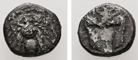 Ionia, Ephesos. AR, Diobol. 0.85 g. - 9.66 mm. Circa 390-325 BC.
Obv.: E - Φ. Bee.
Rev.: EΦ. Confronted heads of stags.
Ref.: SNG Kayhan I 208ff (Diob...