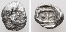 Ionia, Magnesia ad Maeandrum. Themistokles, ca. 465-459 BC. AR, Trihemiobol. 0.96 g. - 10.76 mm.
Obv.: Bearded head of Zeus to right, wearing taenia.
...