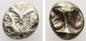 Ionia, Uncertain. Circa 600-550 BC. EL 1/8 Stater?. 1.88 g. - 10.27 mm. Lydo-Milesian standard. Figural type.
Obv.: Conjoined heads of two stylized ro...