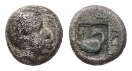 Lesbos, Uncertain mint (Antissa?). AR, 1/12 Stater. 0.79 g. - 8.17 mm. Circa 480 BC.
Obv.: Head of African right.
Rev.: Swan right, head turned back, ...