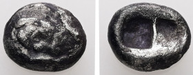 Kings of Lydia. Sardes. Kroisos, AR, Siglos or Half Stater. 4.67 g. - 15.54 mm. Circa 564/53-550/39 BC.
Obv.: Confronted foreparts of bull right and l...