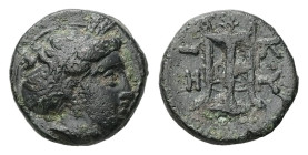 Mysia, Kyzikos. AE. 1.38 g. - 11.30 mm. 3rd century BC.
Obv.: Head of Kore Soteira right, hair bound in sakkos.
Rev.: KY-ZI Tripod; below, tunny right...