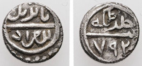 Islamic. Ottoman Empire. Bayazid I. AD. 1389-1402 / AH. 791-804. AR, Akce or Akçe. 1.13 g. - 11.15 mm.
Obv.: Beyazid bin Murad.
Rev.: khallada mulkahu...