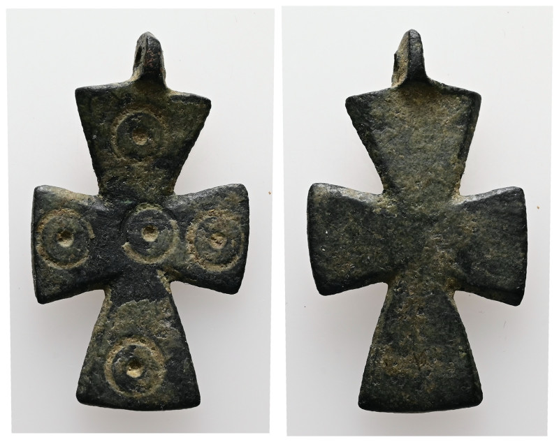 Pendant Cross. Middle Byzantine, 9thC-11thC.
Pendant Cross; bronze; cross patée,...