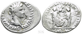 AUGUSTUS (27 BC-14 AD). Denarius. Lugdunum. 

Obv: CAESAR AVGVSTVS DIVI F PATER PATRIAE. 
Laureate head right.
Rev: C L CAESARES AVGVSTI F COS DES...