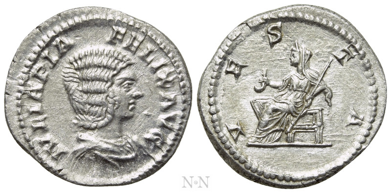 JULIA DOMNA (Augusta, 193-217). Denarius. Rome. 

Obv: IVLIA PIA FELIX AVG. 
...