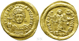 JUSTINIAN I (527-565). GOLD Solidus. Constantinople