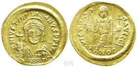 JUSTINIAN I (527-565). GOLD Solidus. Constantinople