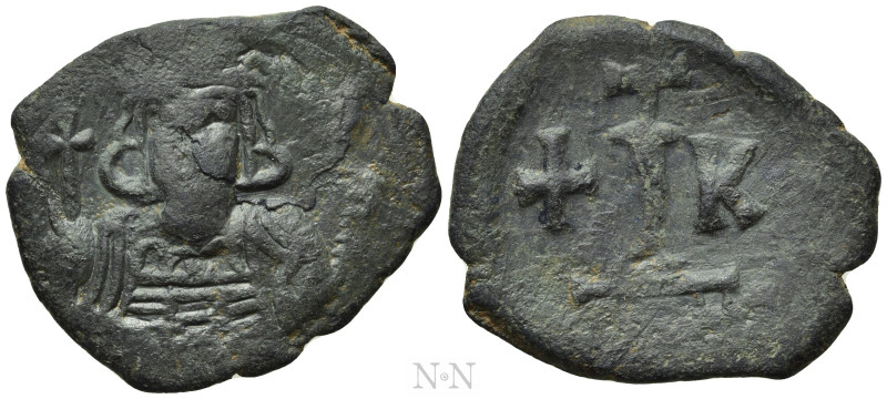 CONSTANTINE IV POGONATUS (668-685). Decanummium. Constantinople. 

Obv: Crowne...