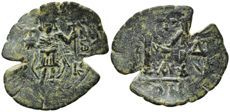 TIBERIUS III (APSIMAR) (698-705). Follis. Constantinople. Dated RY 4 (701/2). 
...