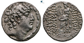Seleukid Kingdom. Antioch on the Orontes. Philip I Philadelphos 95-75 BC. 
Tetradrachm AR

25 mm, 14,95 g



Good Very Fine