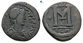 Anastasius I AD 491-518. Constantinople
Follis or 40 Nummi Æ

22 mm, 8,85 g



Fine